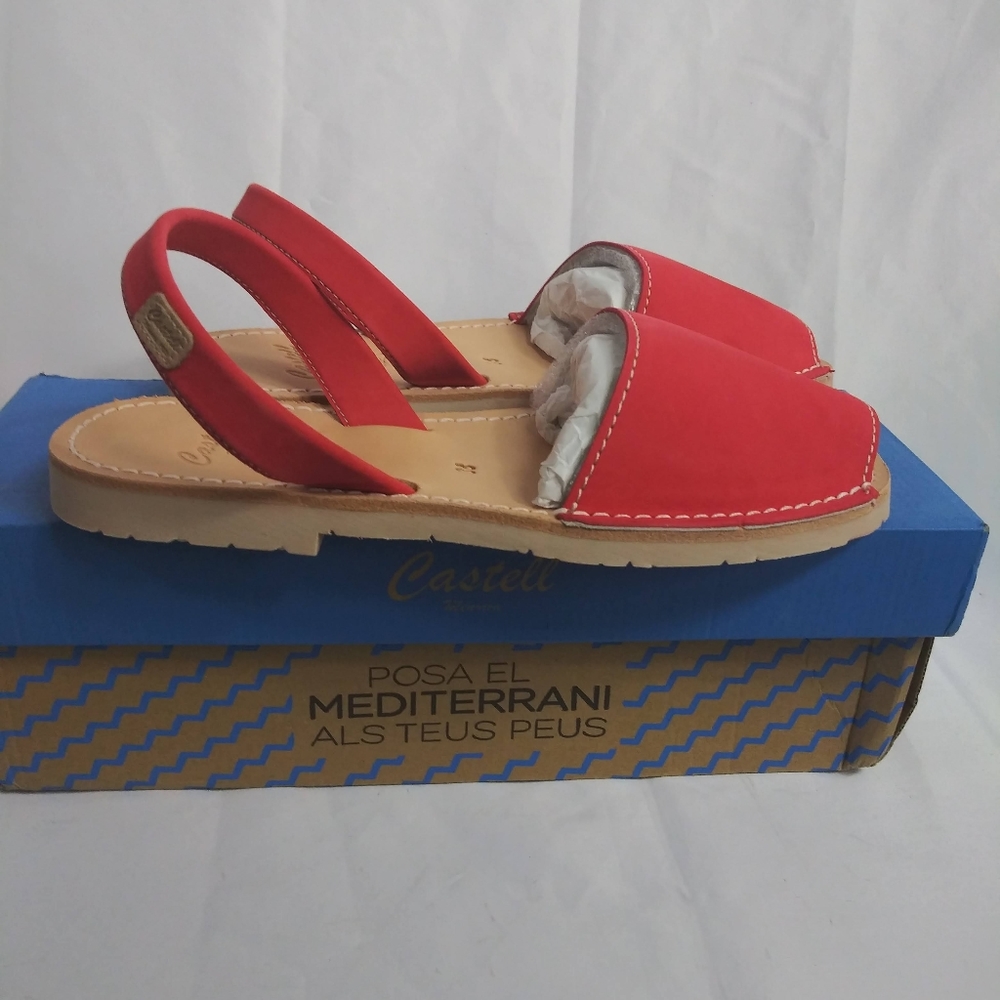 Castell womens sandals